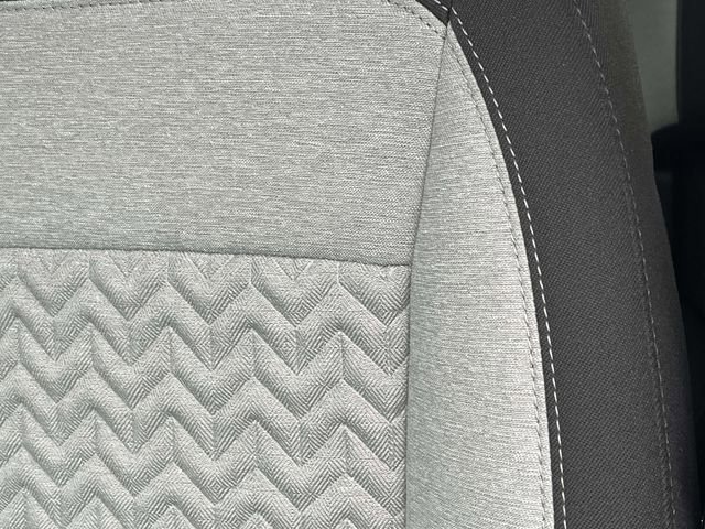 Used 2023 Chevrolet Equinox LS w/ LS Convenience Package image 17