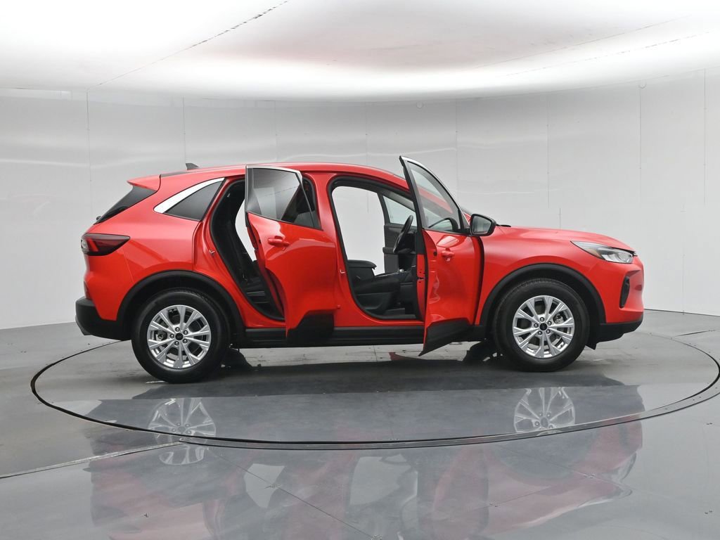 Certified 2024 Ford Escape Active image 34