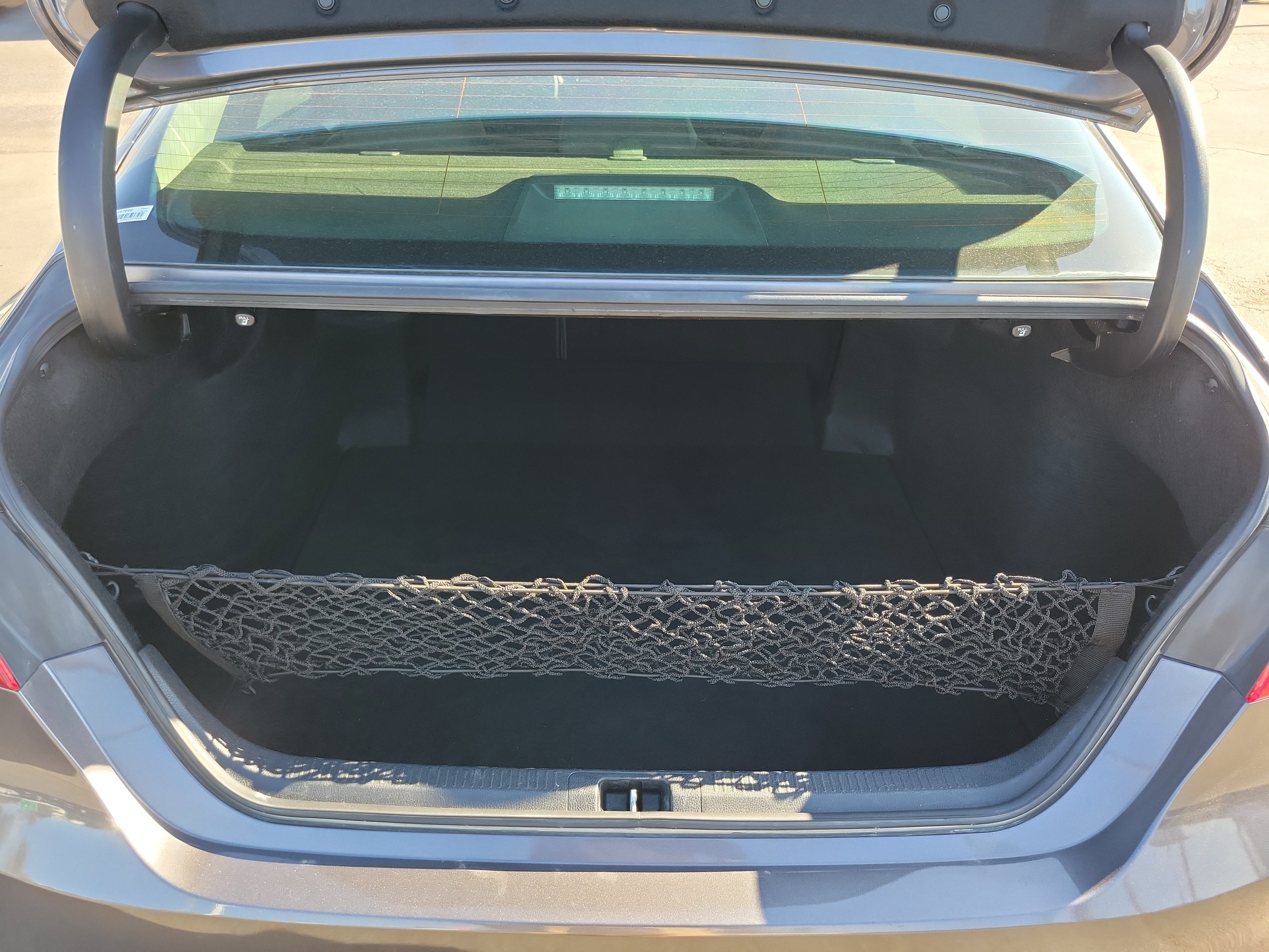 Used 2019 Toyota Camry LE FWD image 12