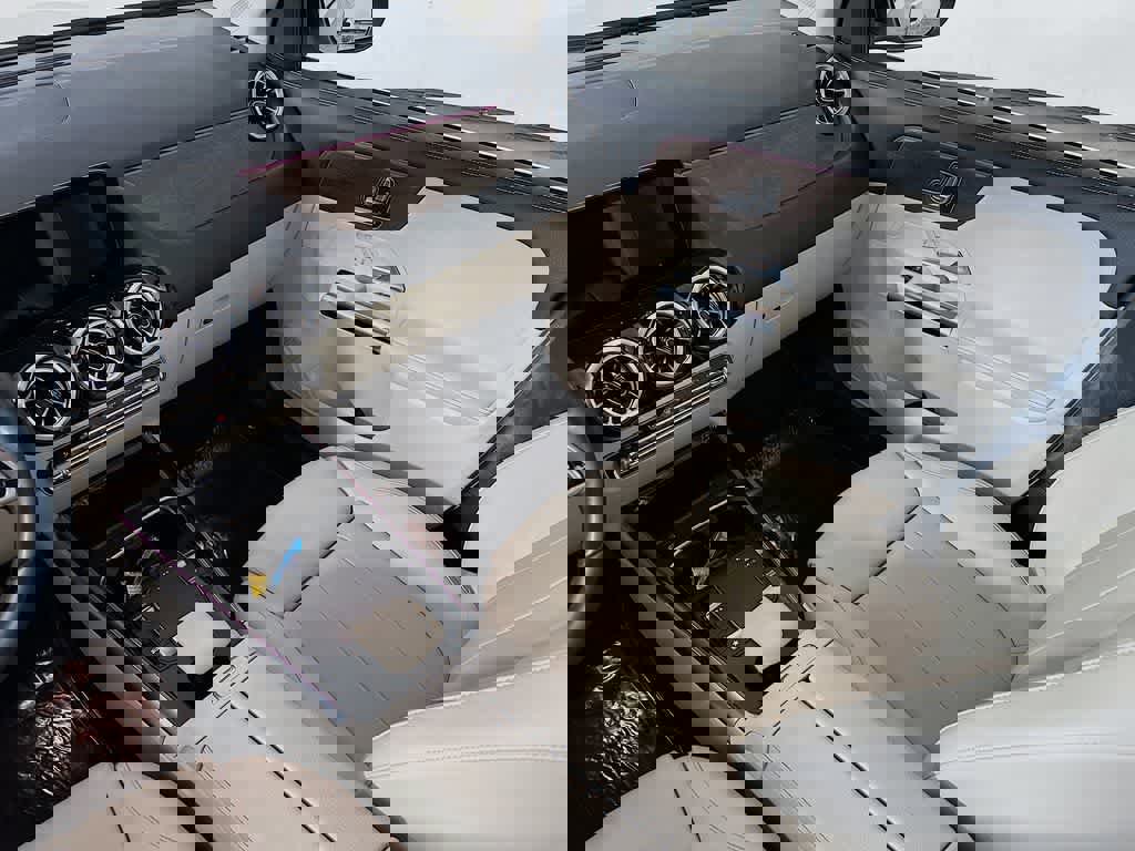 Used 2022 Mercedes-Benz GLA 250 image 14