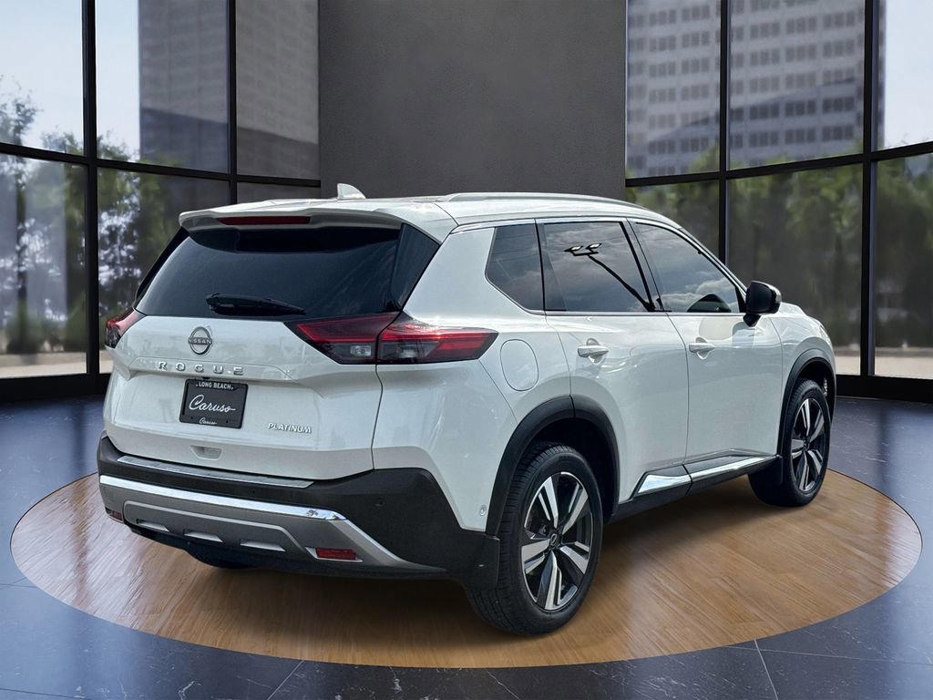 Used 2023 Nissan Rogue Platinum w/ Platinum Premium Package image 3