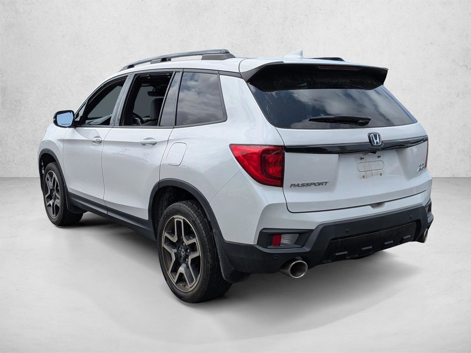 Used 2023 Honda Passport Elite image 8
