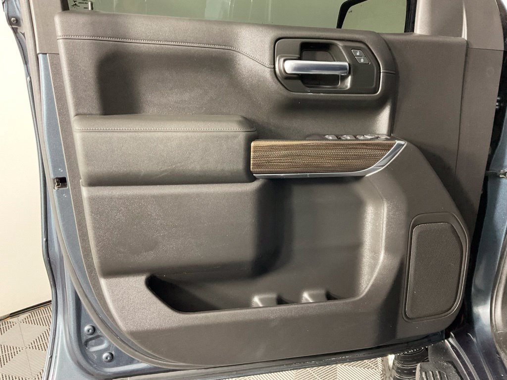 Used 2020 Chevrolet Silverado 1500 LT w/ All-Star Edition RWD image 12
