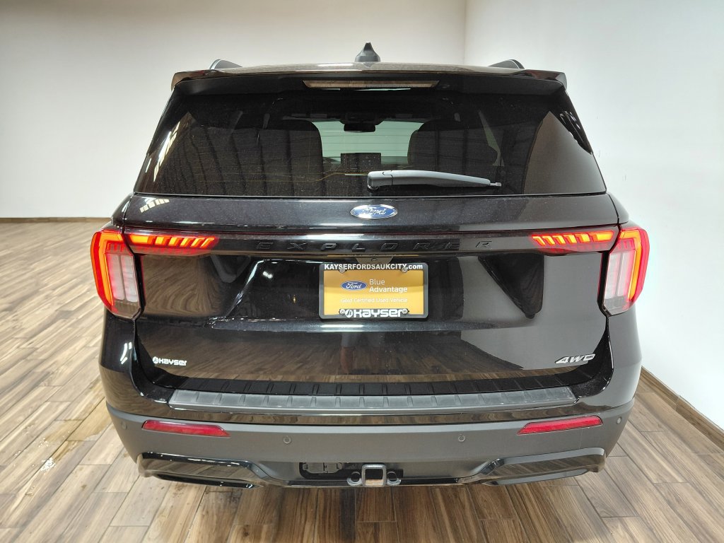 Certified 2025 Ford Explorer ST-Line w/ Premium Package AWD/4WD image 24