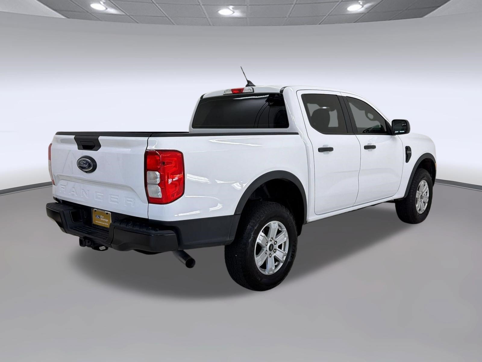Certified 2024 Ford Ranger XL w/ Trailer Tow Package RWD image 9
