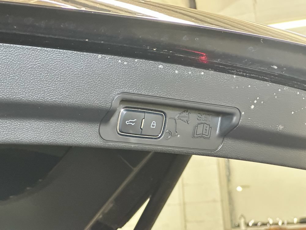 Certified 2025 Ford Explorer ST AWD/4WD image 21