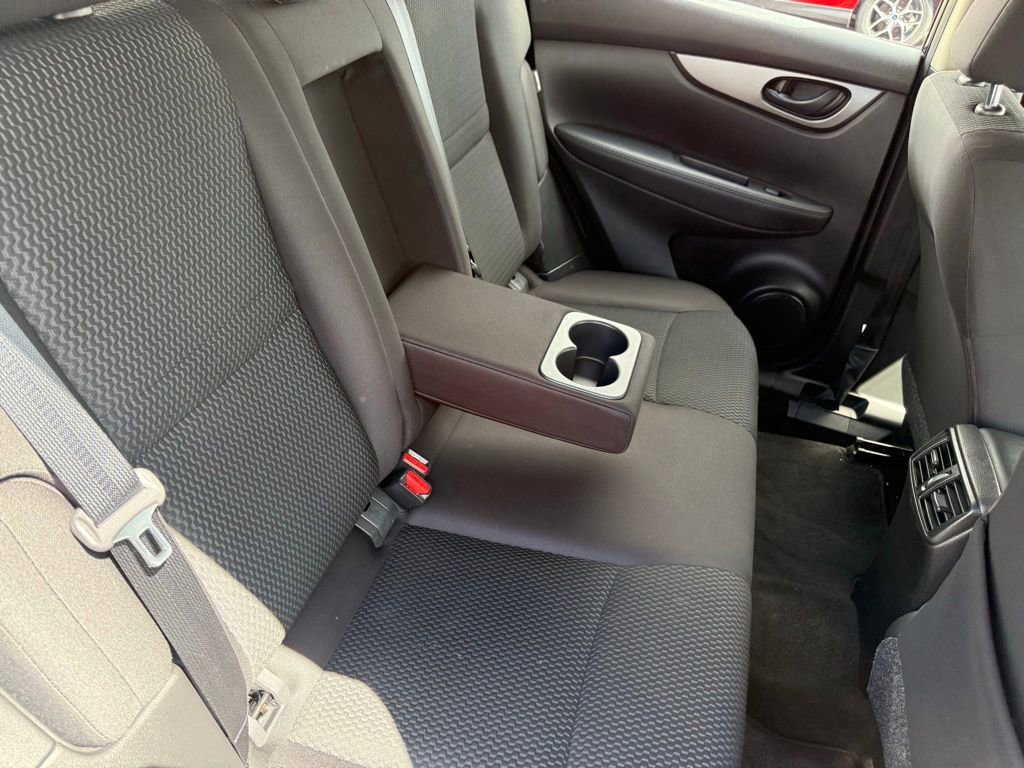 Used 2020 Nissan Rogue Sport S AWD/4WD image 49