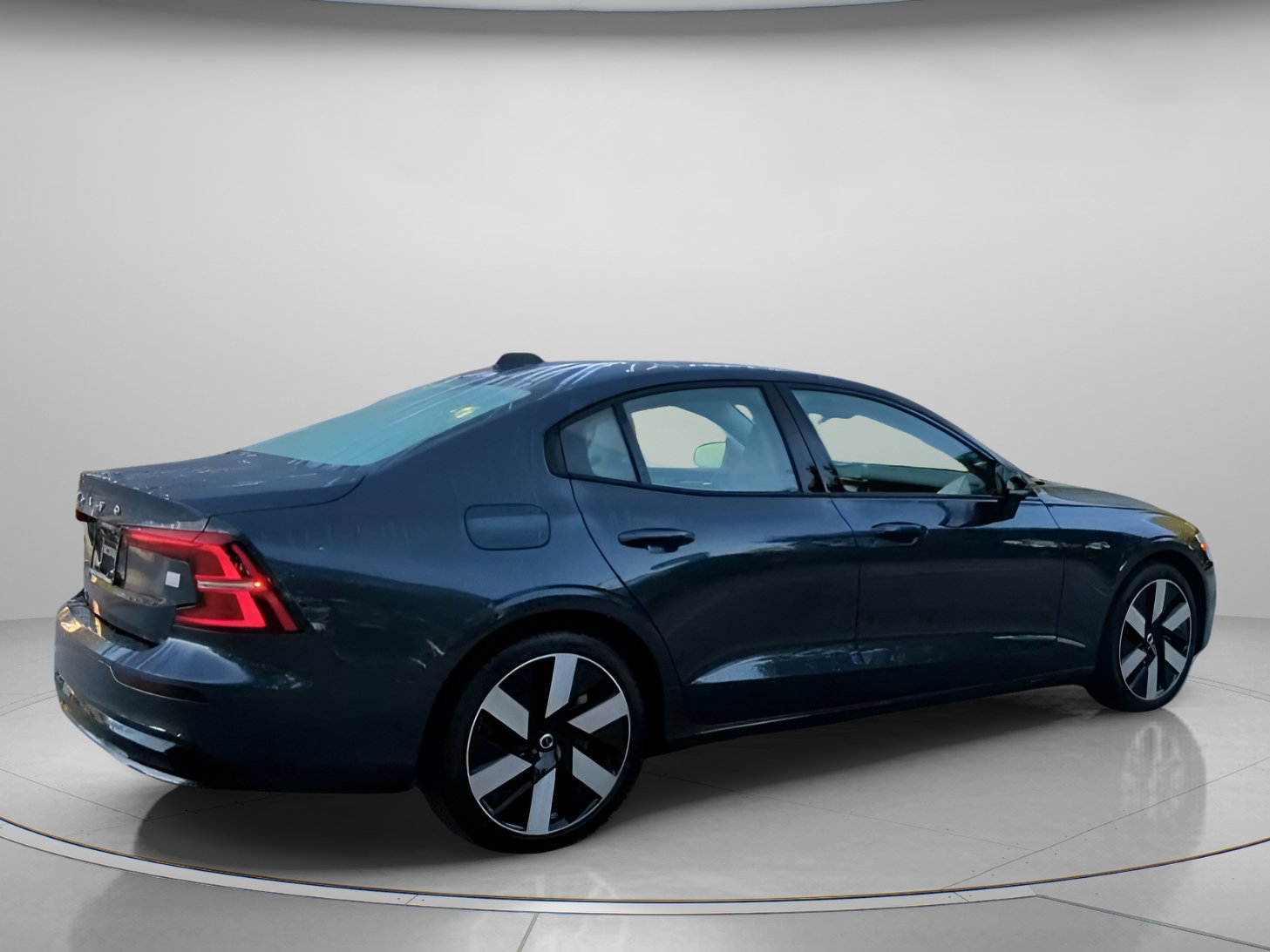 Used 2024 Volvo S60 T8 Ultimate AWD/4WD image 29