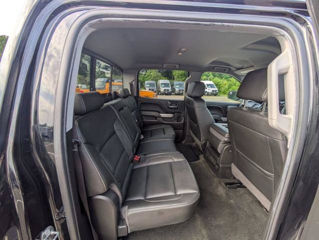 Used 2018 Chevrolet Silverado 1500 LTZ Z71 w/ Midnight Edition AWD/4WD image 33