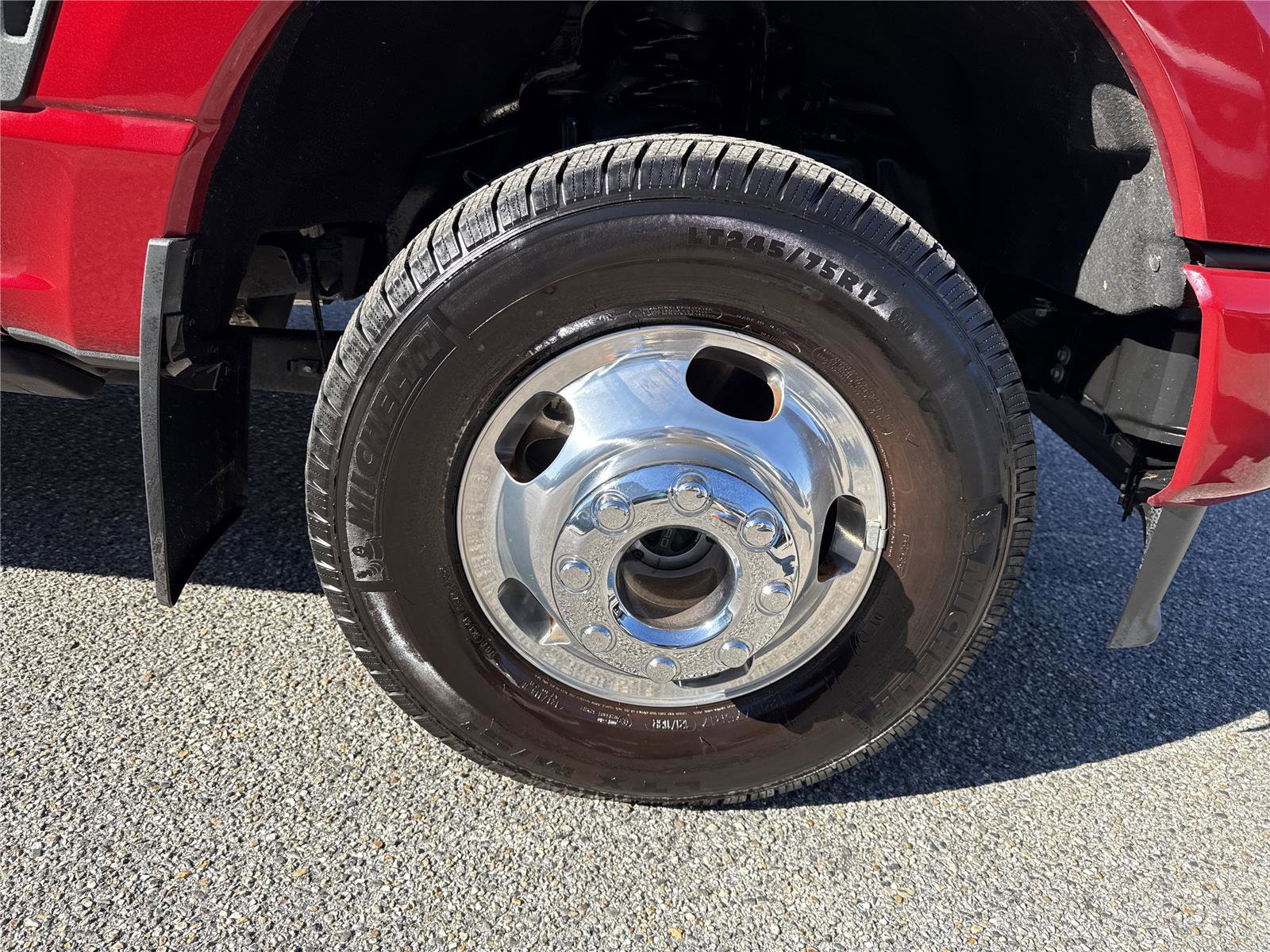 Certified 2024 Ford F350 Limited image 18