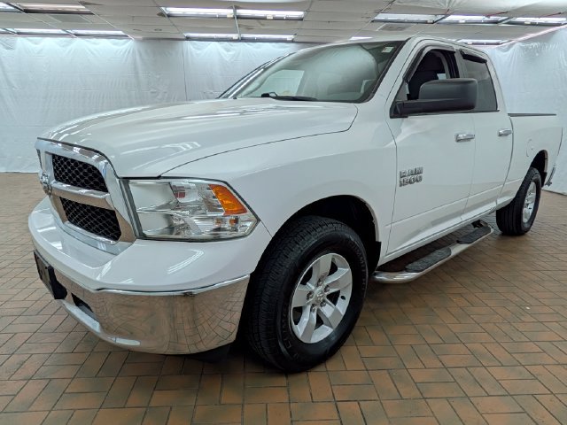 Used 2018 RAM 1500 Classic SLT AWD/4WD image 3
