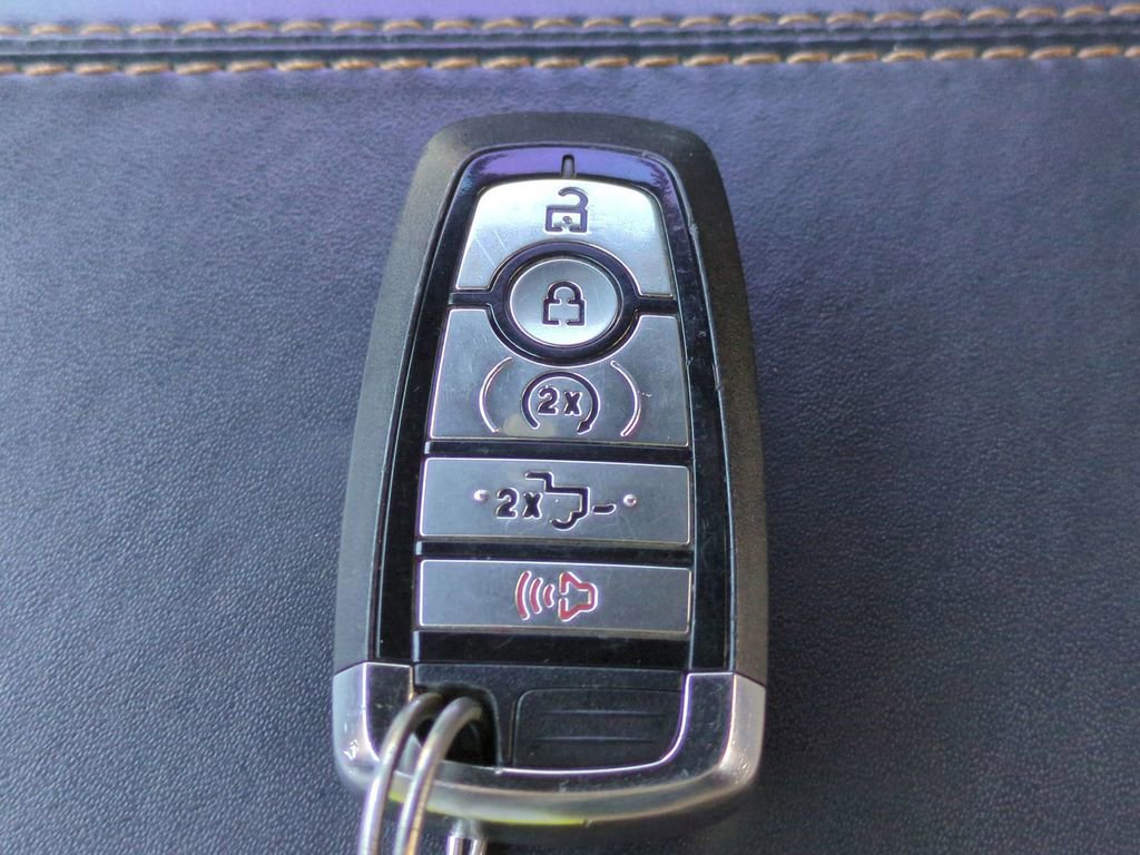 Certified 2023 Ford F150 Platinum w/ Equipment Group 701A High image 27