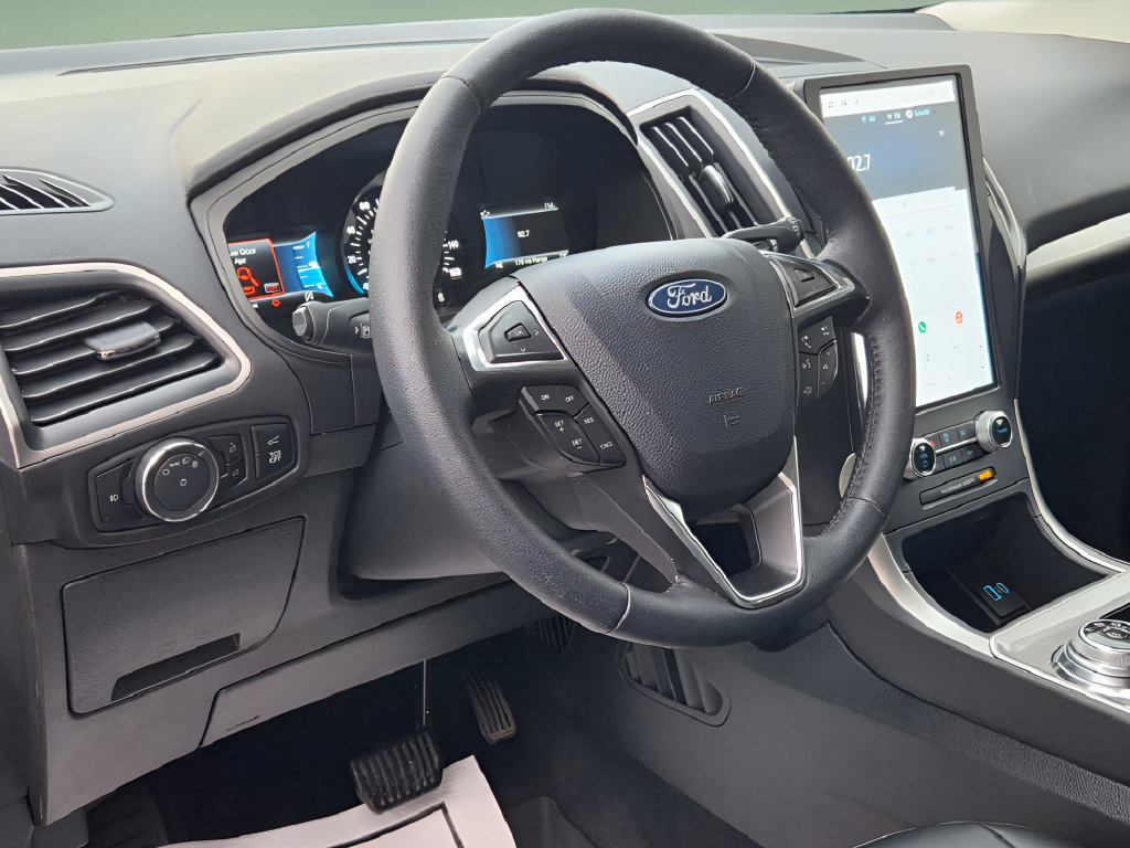 Certified 2024 Ford Edge SEL w/ Convenience Package AWD/4WD image 15