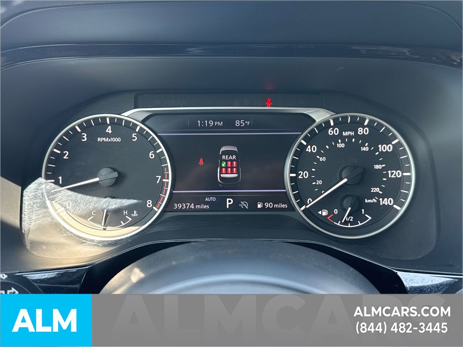 Used 2025 Nissan Pathfinder SV image 34