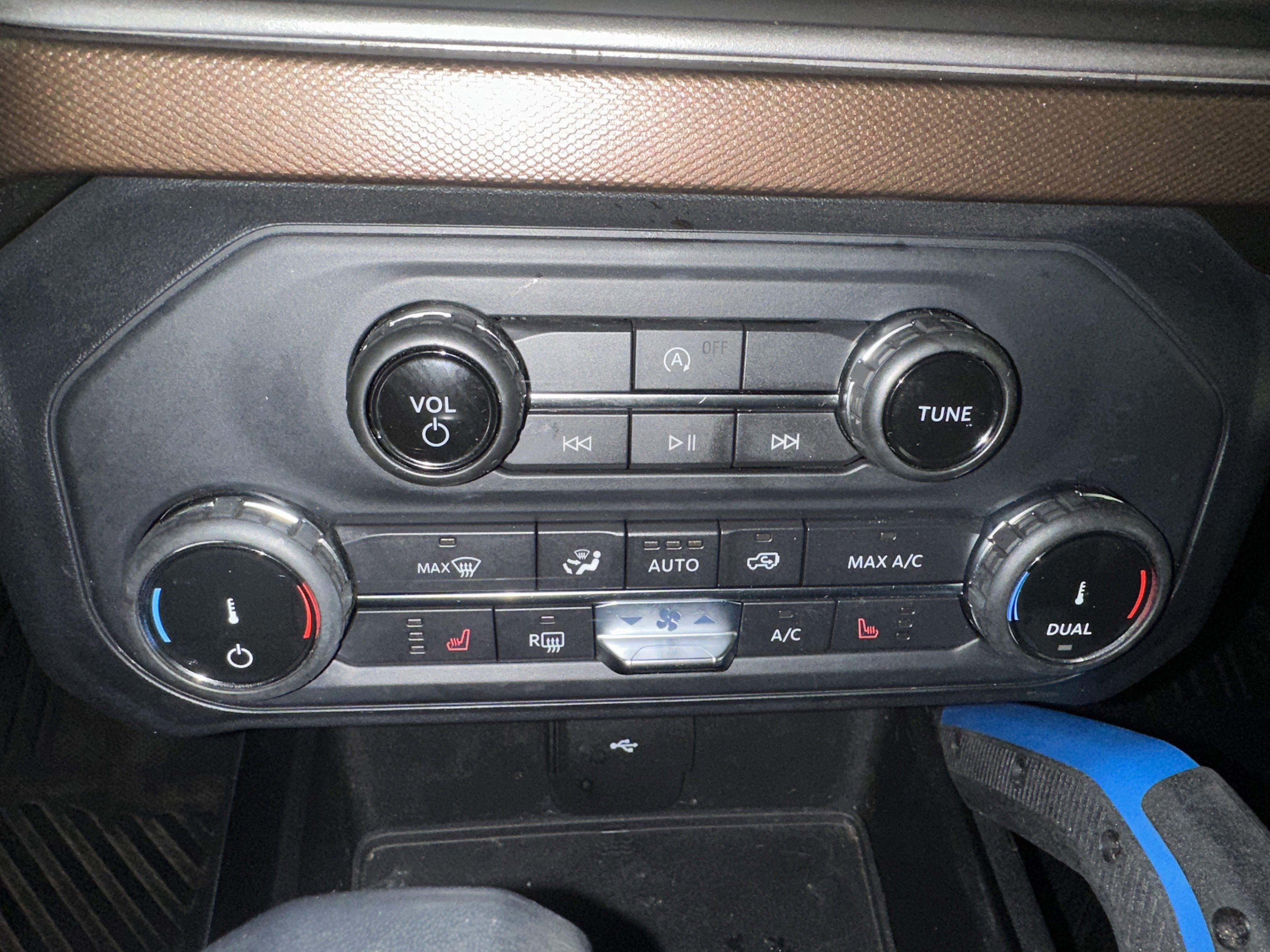 Certified 2022 Ford Bronco Outer Banks image 17