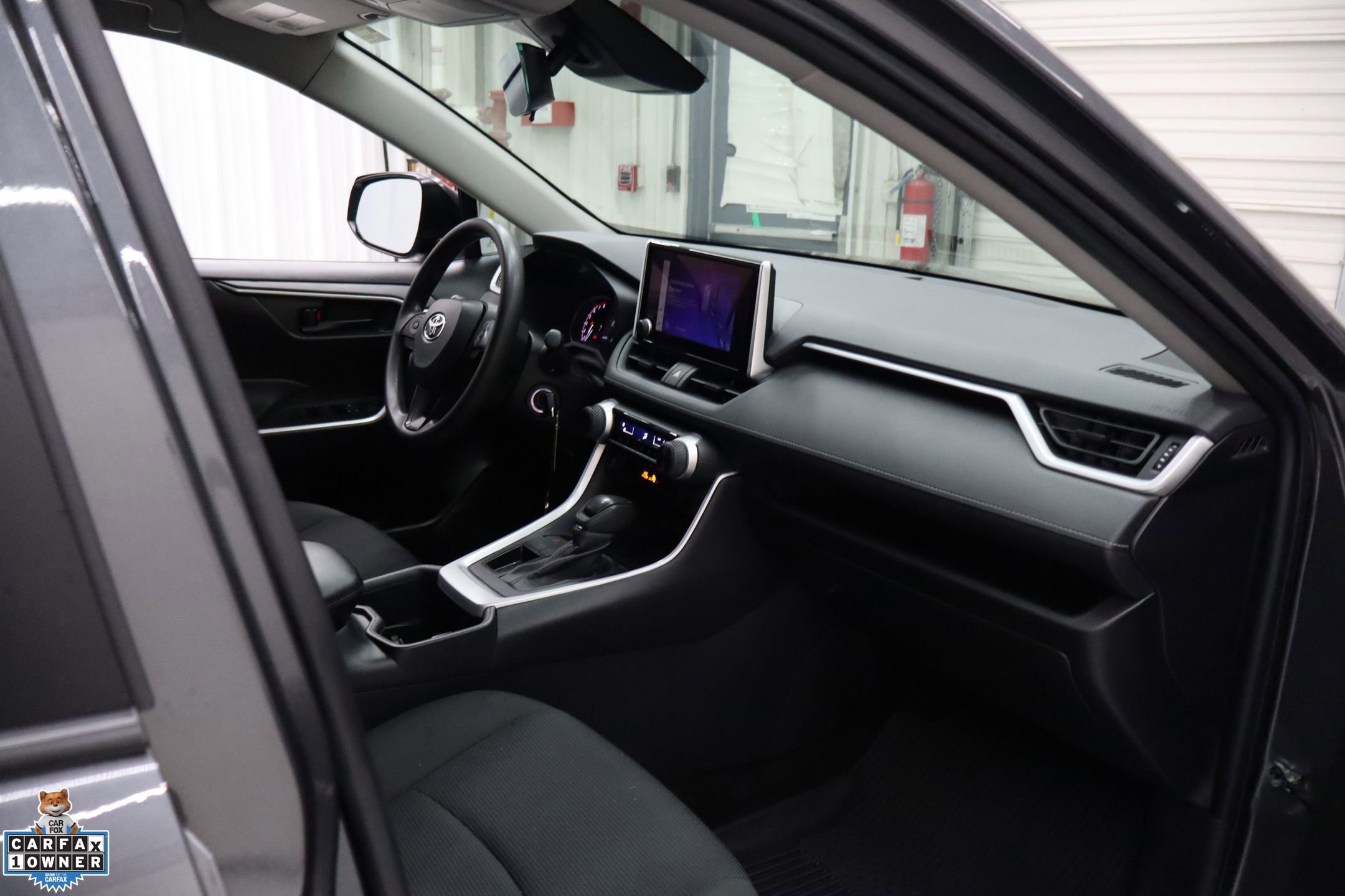 Used 2023 Toyota RAV4 LE image 32