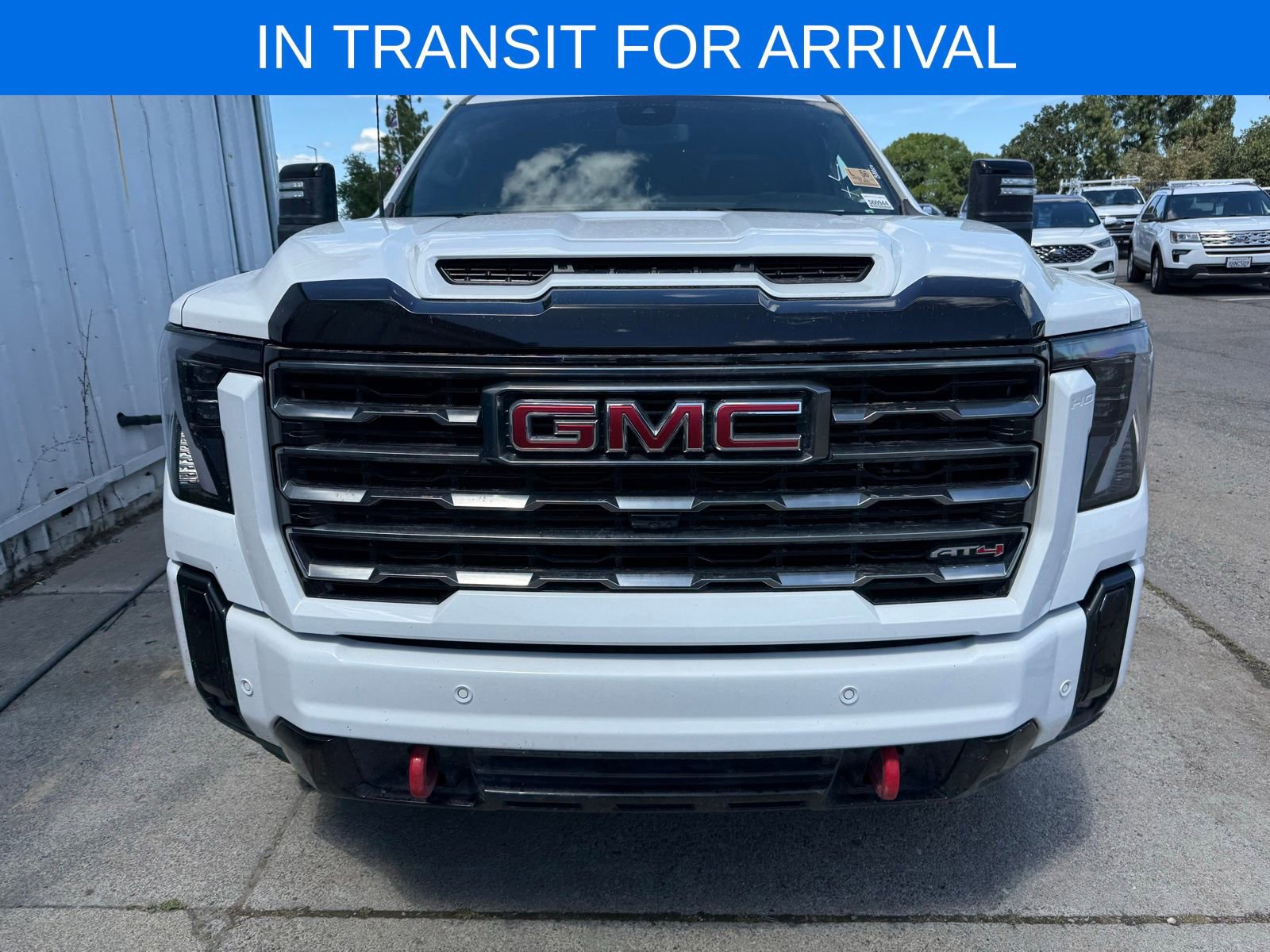 Used 2025 GMC Sierra 2500 AT4 AWD/4WD image 8