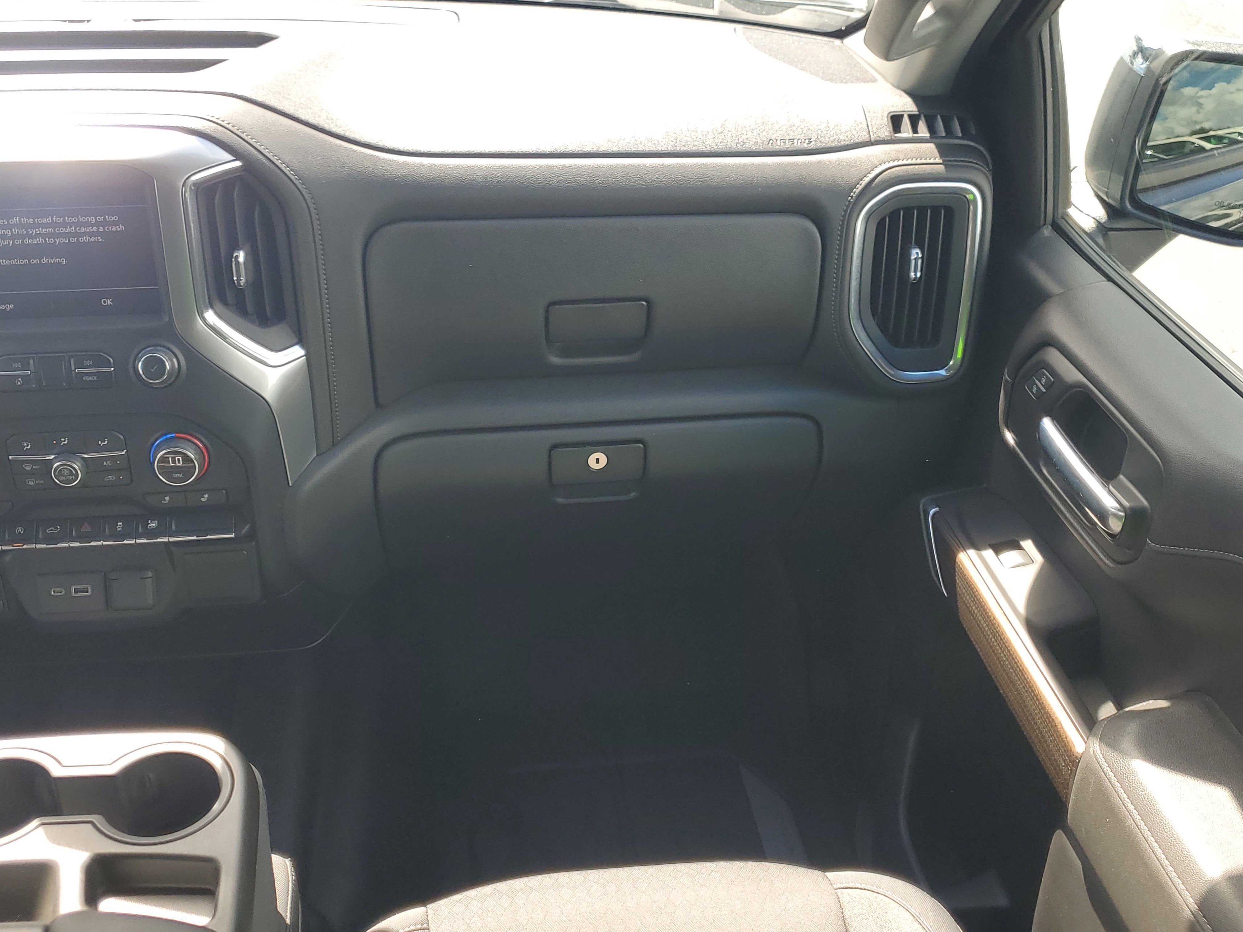 Used 2020 Chevrolet Silverado 1500 LT w/ All-Star Edition image 17