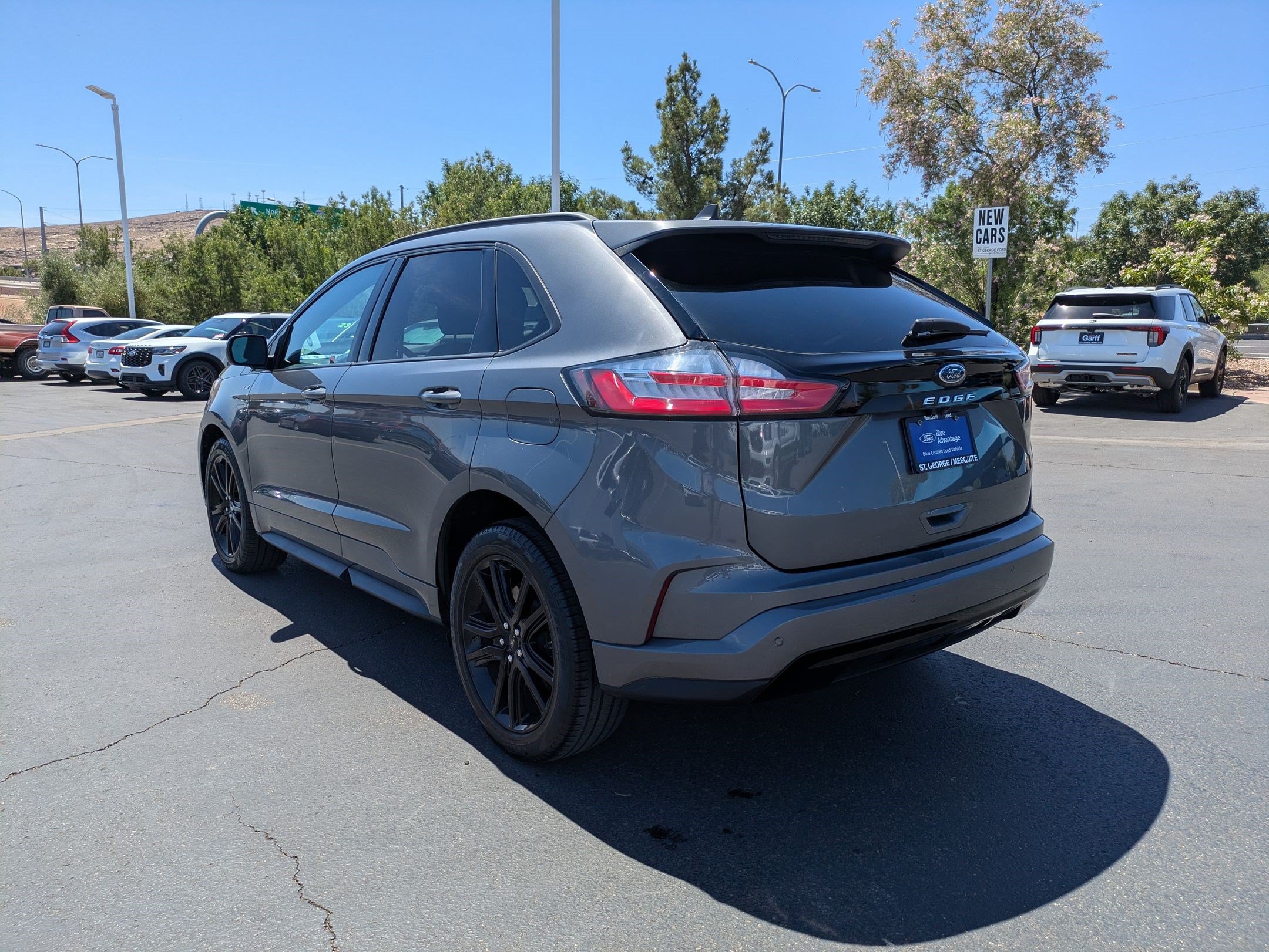 Certified 2022 Ford Edge ST-Line AWD/4WD image 7