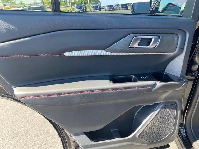 Certified 2025 Ford Explorer ST-Line w/ ST-Line Street Pack AWD/4WD image 39