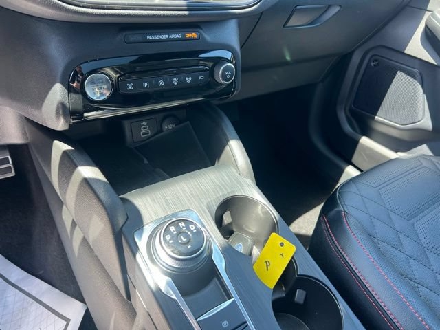Certified 2024 Ford Escape ST-Line Elite w/ Premium Technology Package AWD/4WD image 17