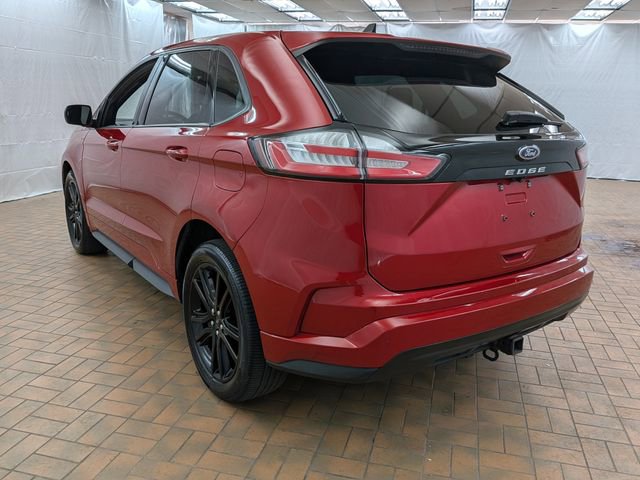 Certified 2022 Ford Edge ST-Line w/ Class II Trailer Tow Package AWD/4WD image 5