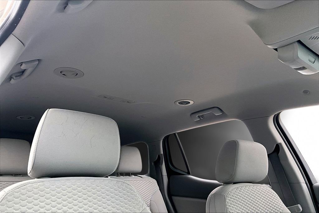 Used 2017 GMC Acadia SLE w/ LPO, Floor Liner Package image 22