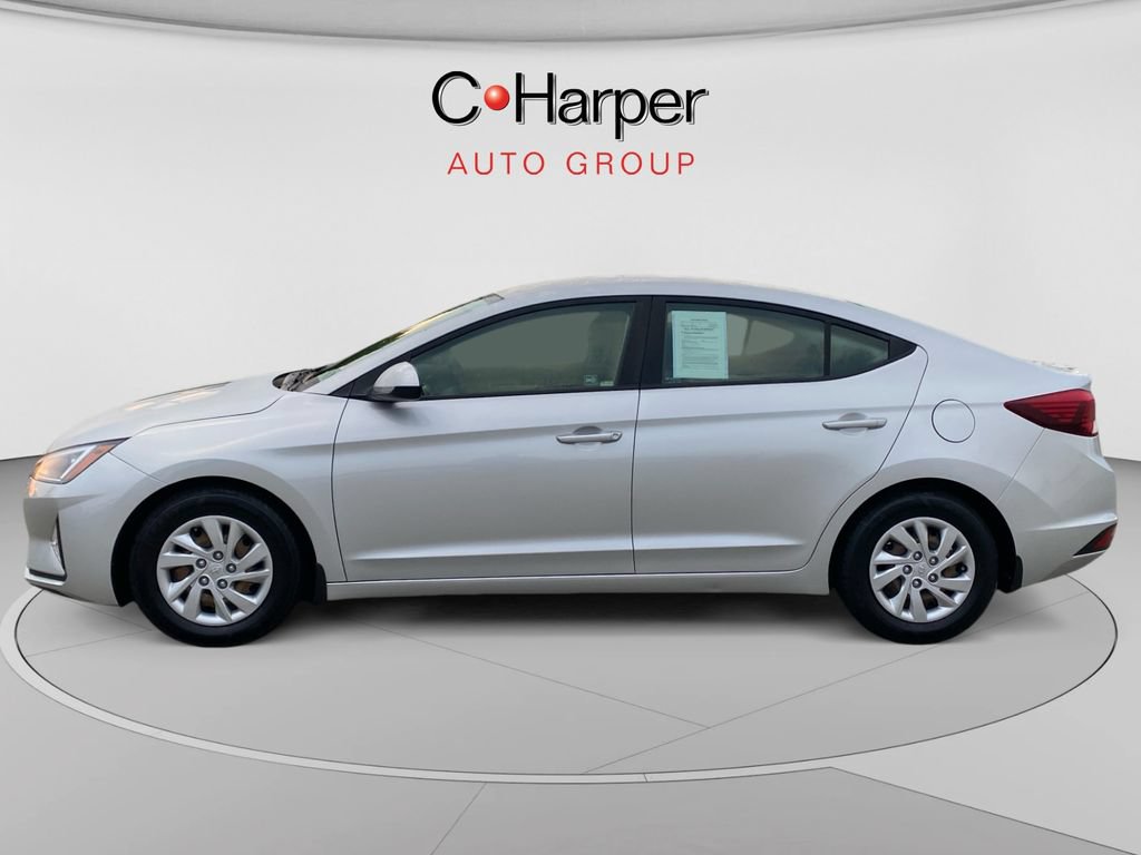 Used 2019 Hyundai Elantra SE w/ Cargo Package FWD image 6