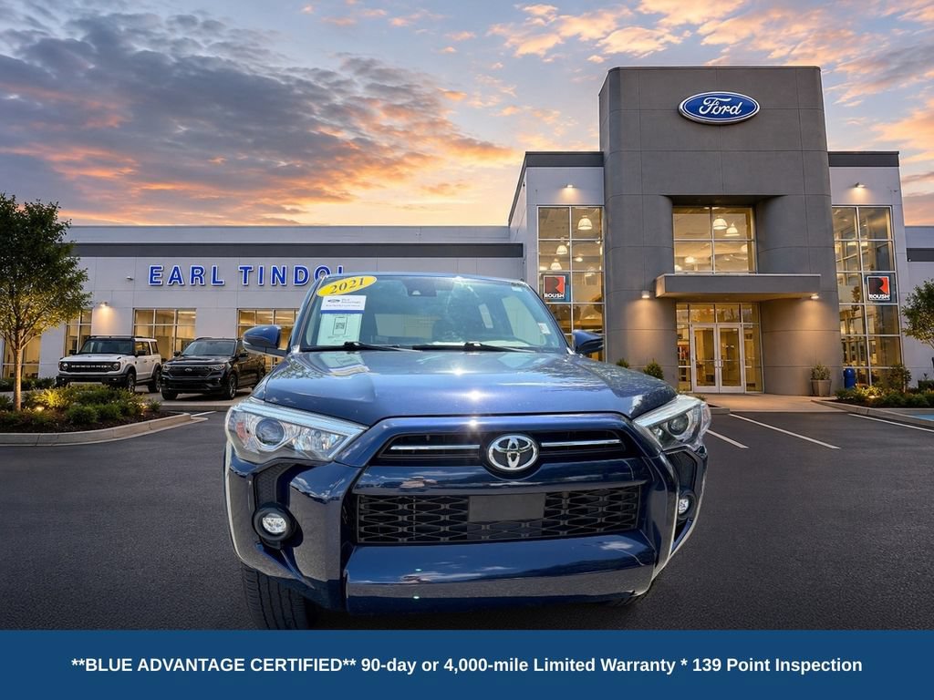 Used 2021 Toyota 4Runner SR5 Premium w/ Moonroof Package AWD/4WD image 2