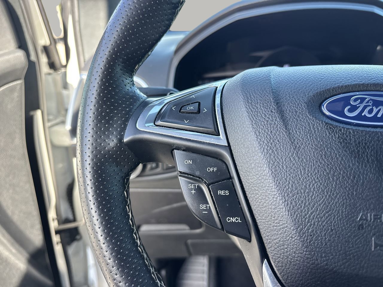 Certified 2023 Ford Edge ST w/ Cargo Accessory Package image 19