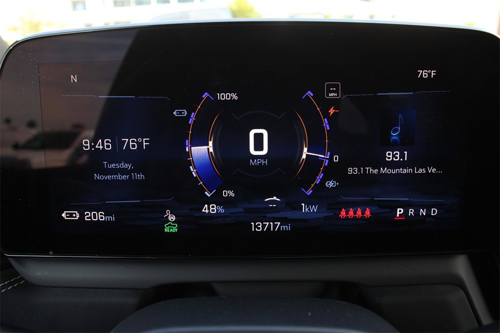 Used 2025 Chevrolet Silverado EV LT image 31