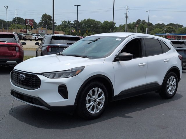 Certified 2023 Ford Escape Active w/ Cold Weather Package FWD image 8
