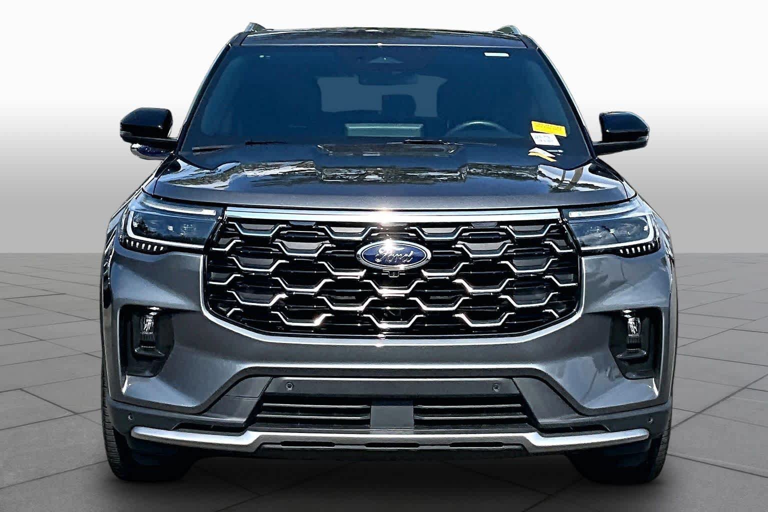 Certified 2025 Ford Explorer Platinum w/ Ultimate Package RWD image 4