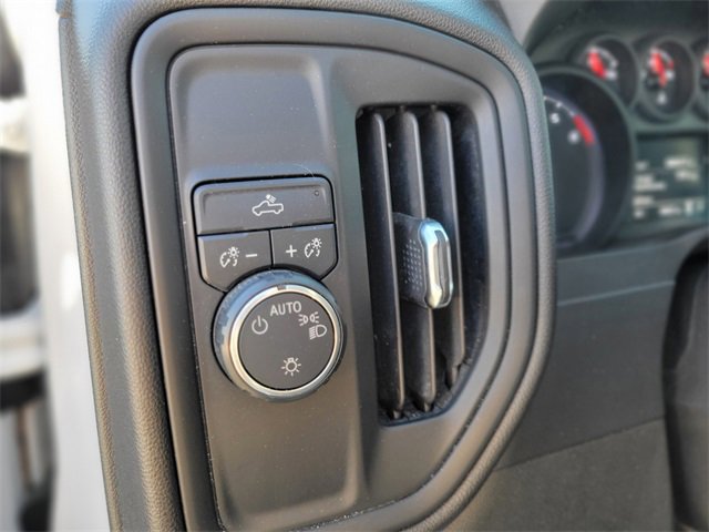 Used 2020 Chevrolet Silverado 1500 Custom w/ Custom Value Package image 21