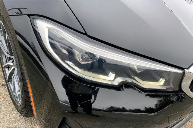 Used 2020 BMW 330i xDrive Sedan w/ Premium Package image 27