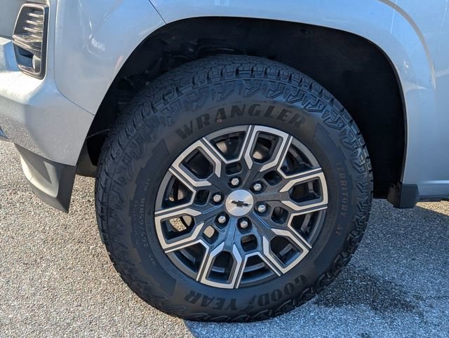 Used 2024 Chevrolet Colorado Z71 w/ Z71 Convenience Package 2 image 7