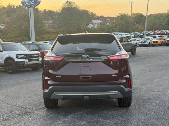 Certified 2024 Ford Edge SEL AWD/4WD image 3
