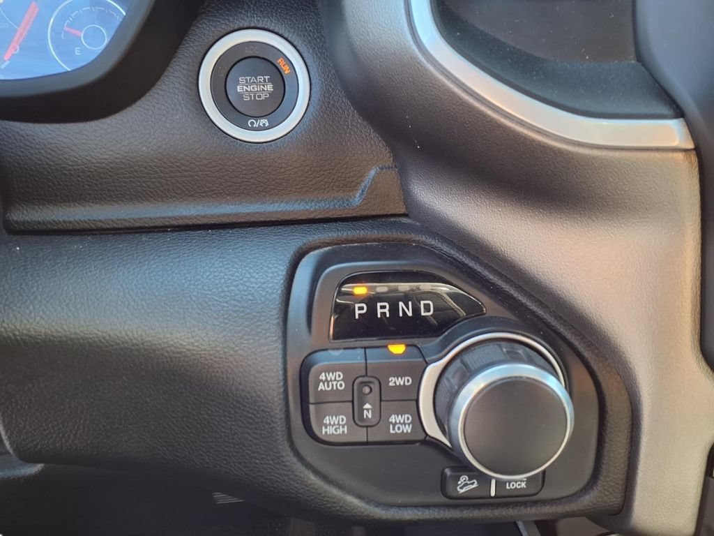Used 2019 RAM 1500 Big Horn AWD/4WD image 11