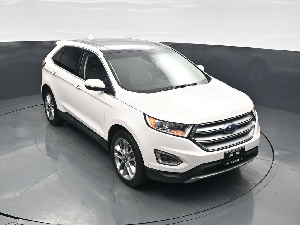 Certified 2018 Ford Edge Titanium w/ Equipment Group 302A AWD/4WD image 38