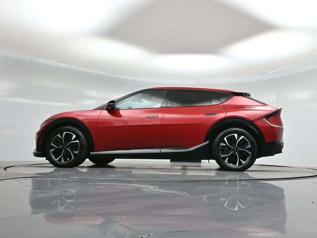 Used 2022 Kia EV6 Wind image 26