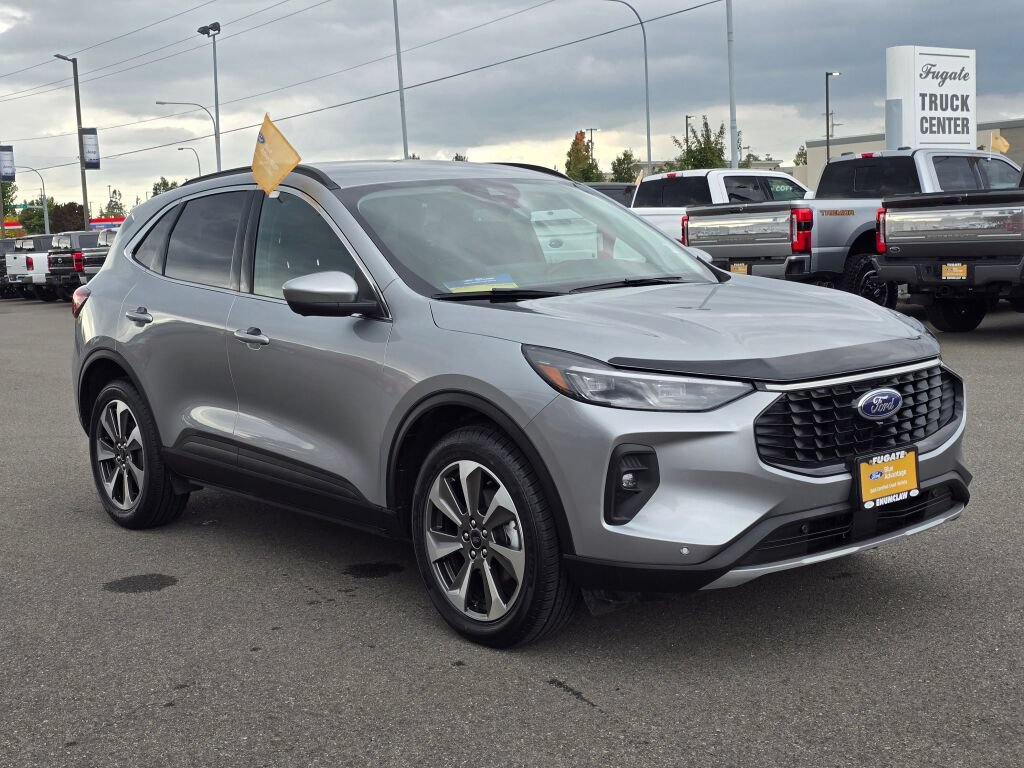 Certified 2024 Ford Escape Platinum AWD/4WD image 4