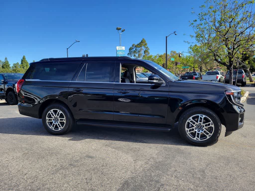 Certified 2025 Ford Expedition Max Active AWD/4WD image 8