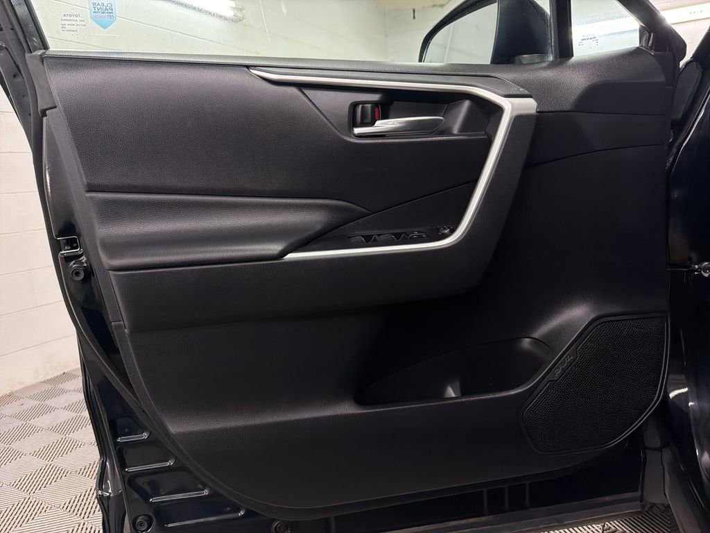 Used 2023 Toyota RAV4 XLE Premium FWD image 17