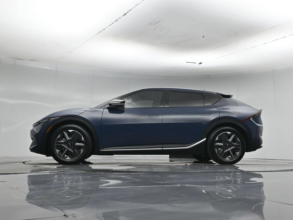Used 2025 Kia EV6 Light RWD image 55