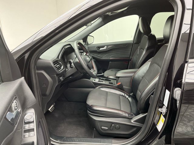 Certified 2023 Ford Escape ST-Line w/ Tech Pack #1 AWD/4WD image 11