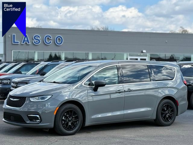 Used 2023 Chrysler Pacifica Touring-L