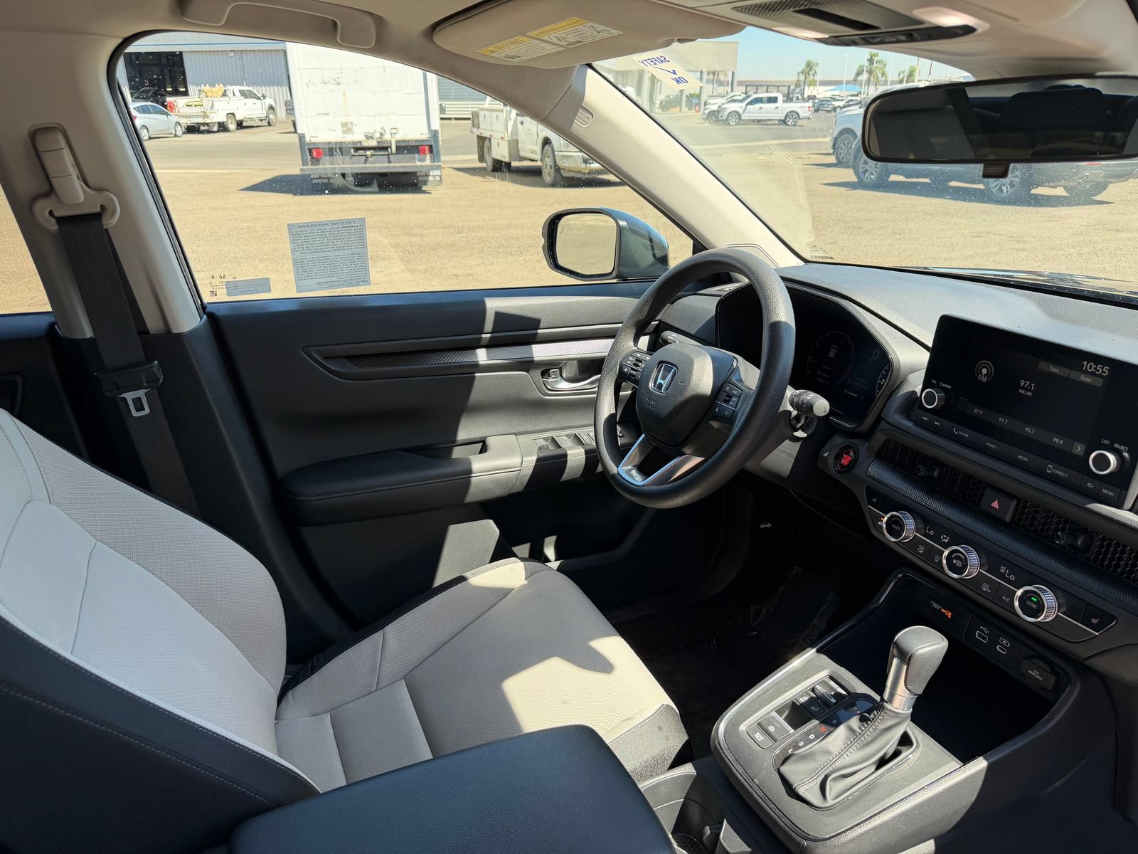 Used 2025 Honda CR-V EX image 17