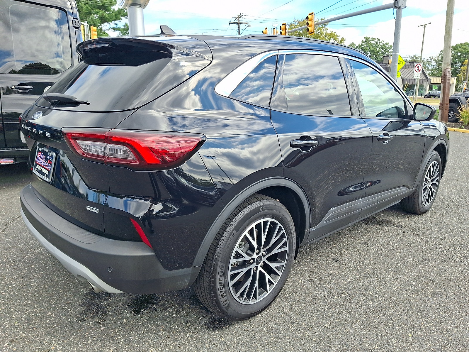 Certified 2023 Ford Escape SE FWD image 11