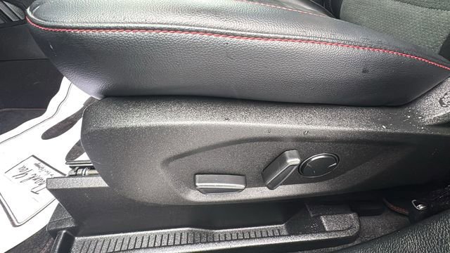 Certified 2023 Ford Edge ST-Line image 10