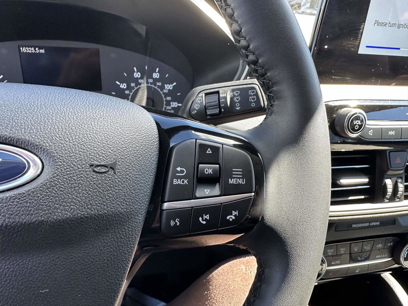 Certified 2022 Ford Escape SE w/ Cold Weather Package image 31